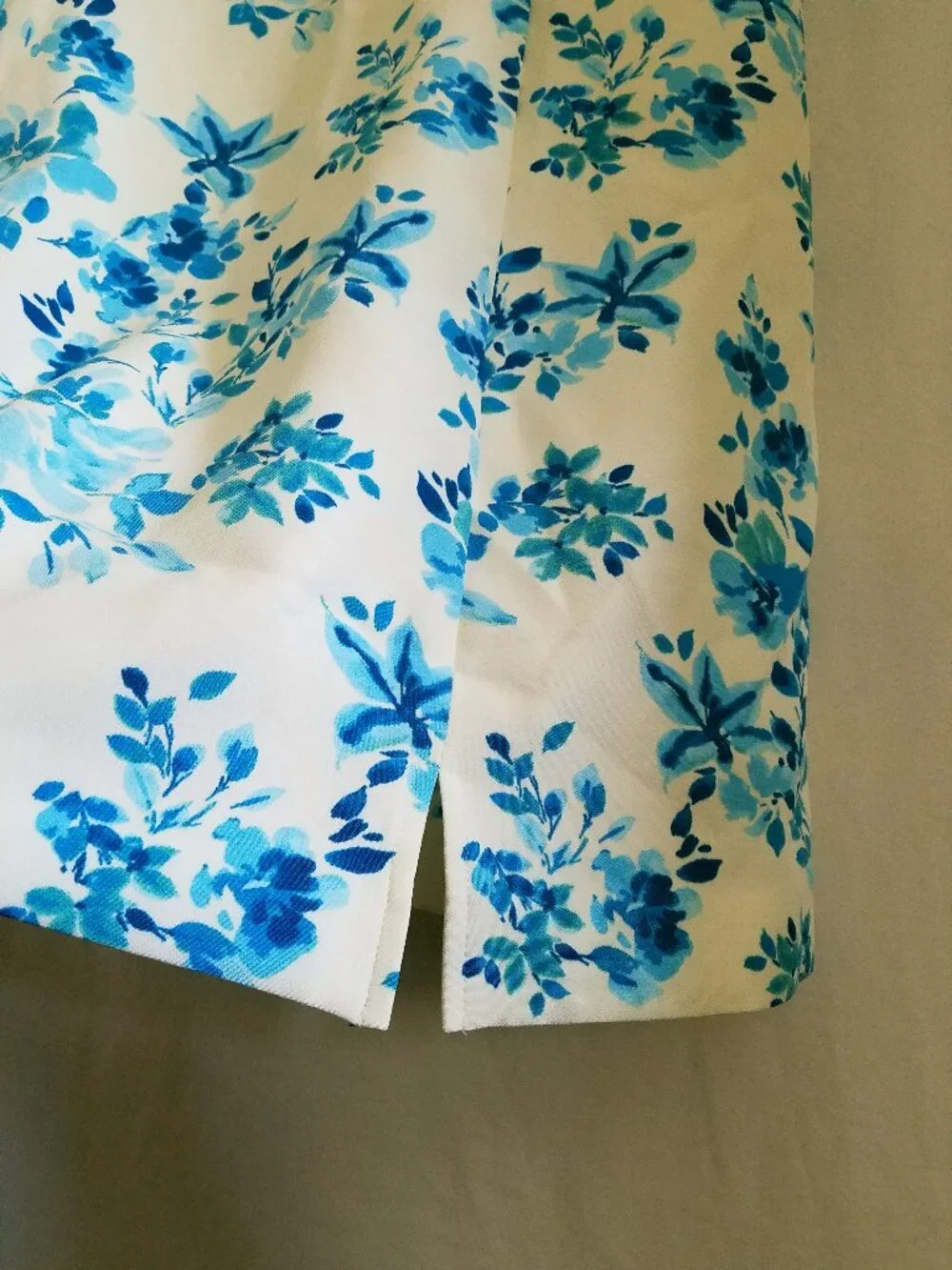 French Connection Cream Blue Floral Mini Party Dress Women's Medium NWT